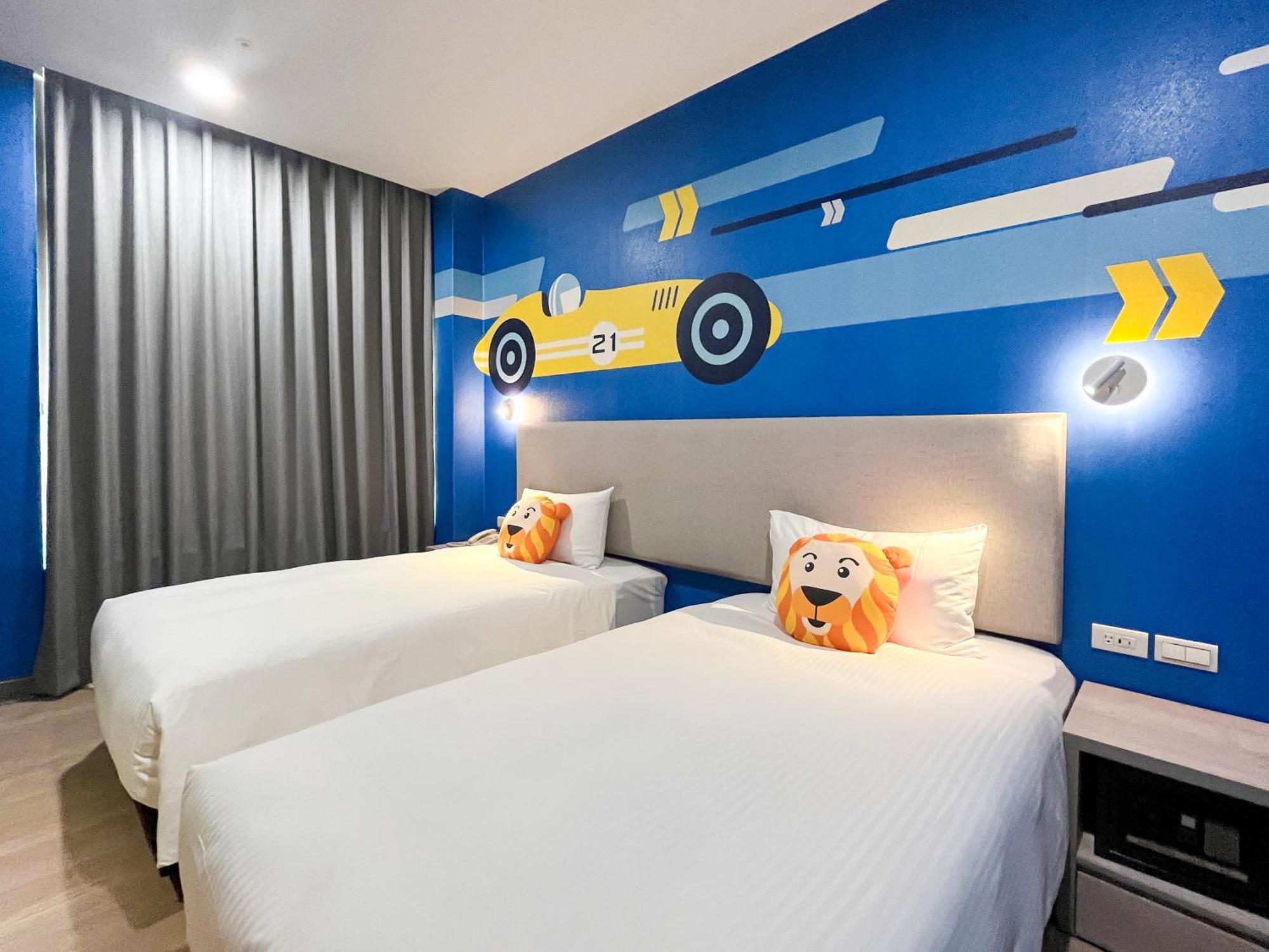 Holiday Garden Hotel Skm Park Гаосюн Екстер'єр фото