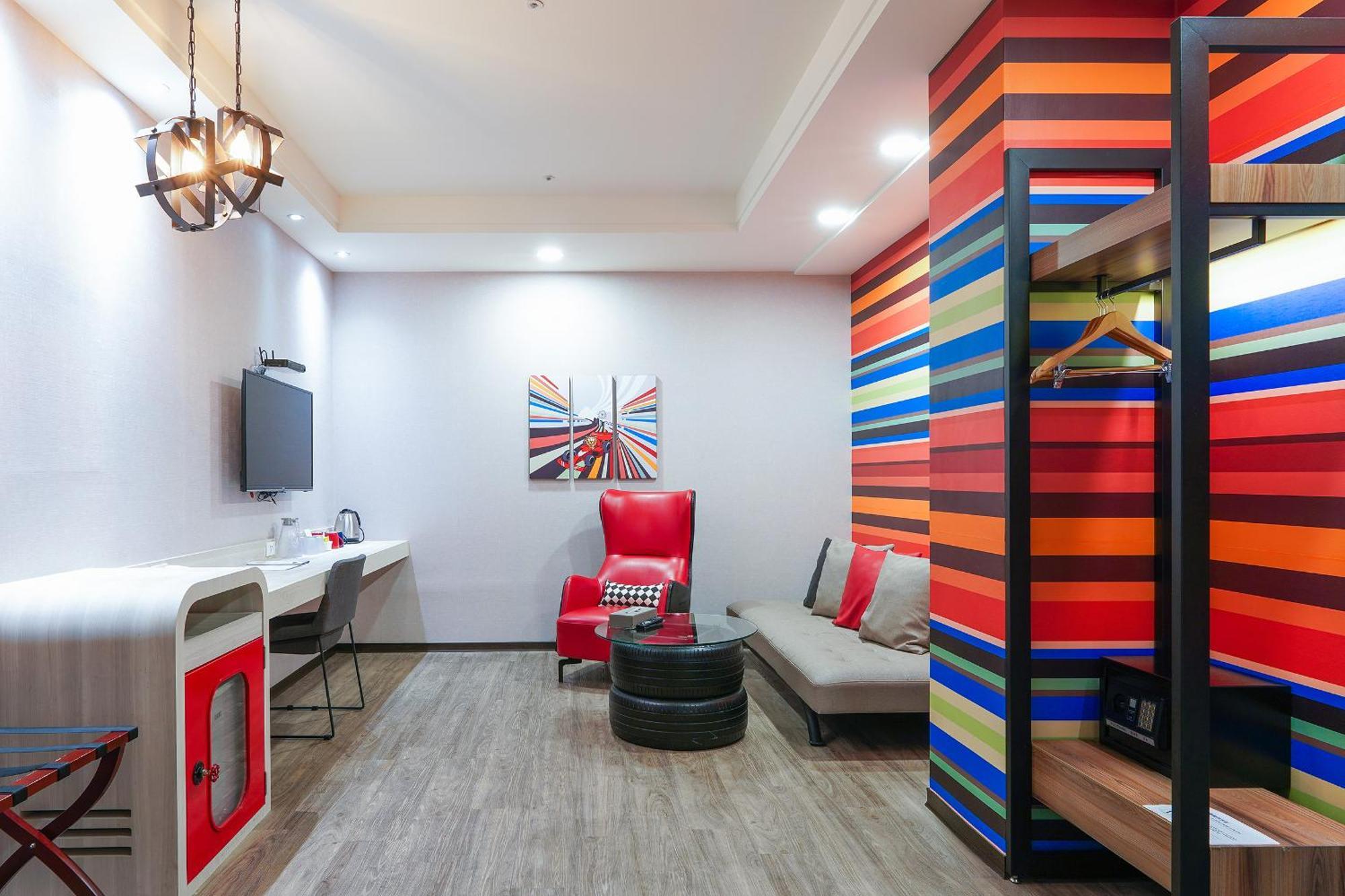 Holiday Garden Hotel Skm Park Гаосюн Номер фото